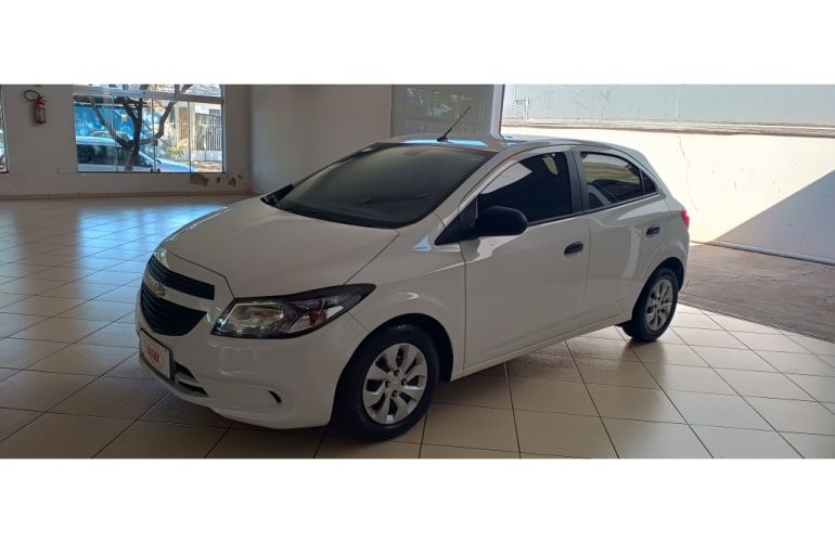 Chevrolet Onix 1.0 Joy SPE/4 - Foto #2