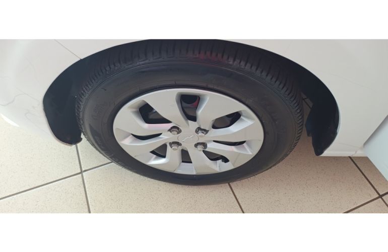 Chevrolet Onix 1.0 Joy SPE/4 - Foto #9