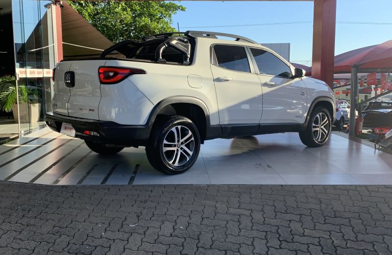 Fiat Toro Freedom 1.8 AT6 4x2 (Flex) - Foto #4