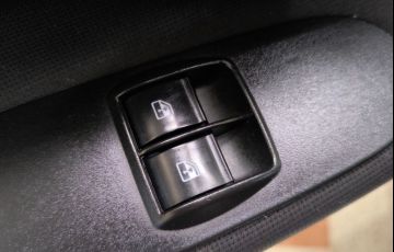 Fiat Uno 1.0 Evo Attractive 8v - Foto #9