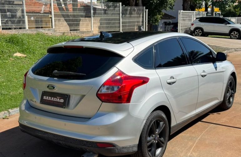 Ford Focus 1.6 SE 16v - Foto #7