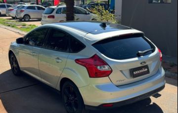 Ford Focus 1.6 SE 16v - Foto #8