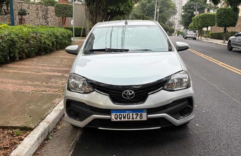 Toyota Etios Sedan X Plus 1.5 (Flex) (Aut) - Foto #2
