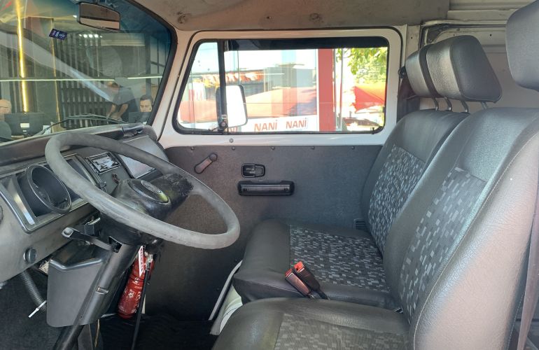 Volkswagen Kombi Furgão 1.4 (Flex) - Foto #5