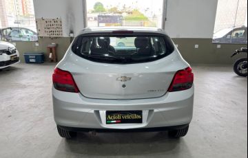 Chevrolet Onix 1.4 MPFi LTZ 8V Flex 4p Automático - Foto #3