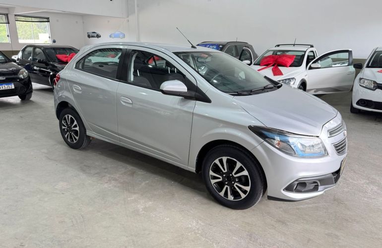 Chevrolet Onix 1.4 MPFi LTZ 8V Flex 4p Automático - Foto #5