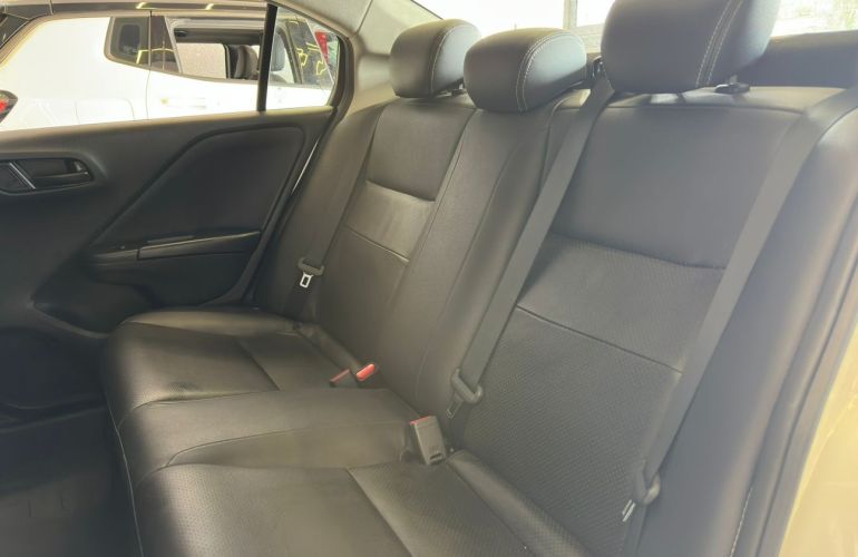 Honda City 1.5 Personal 16v - Foto #9