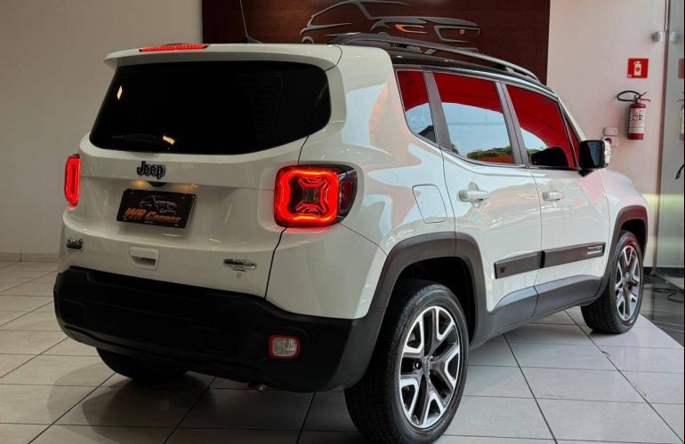 Jeep Renegade 2.0 16V Turbo Longitude 4x4 - Foto #4