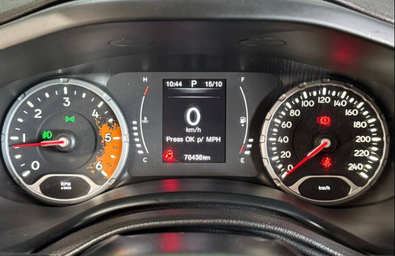 Jeep Renegade 2.0 16V Turbo Longitude 4x4 - Foto #5