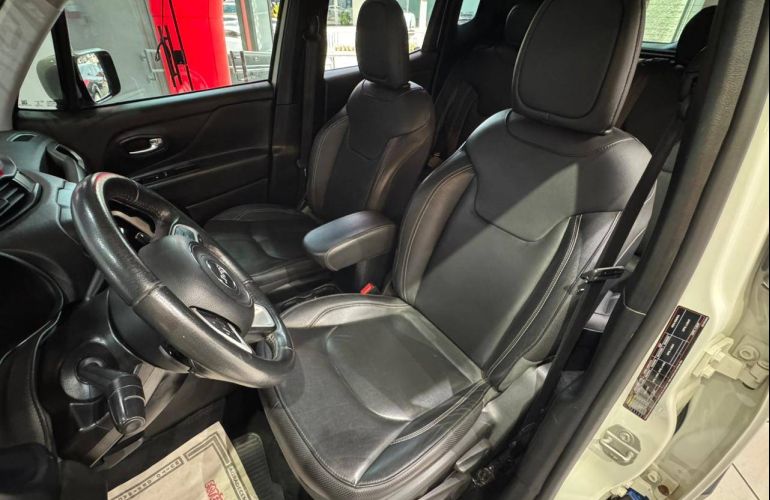 Jeep Renegade 2.0 16V Turbo Longitude 4x4 - Foto #6