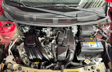 Nissan March 1.0 12V S (Flex) - Foto #6