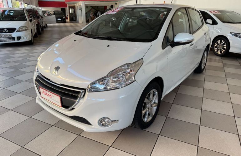 Peugeot 208 Active Pack 1.6 16V (Flex) (Aut) - Foto #3