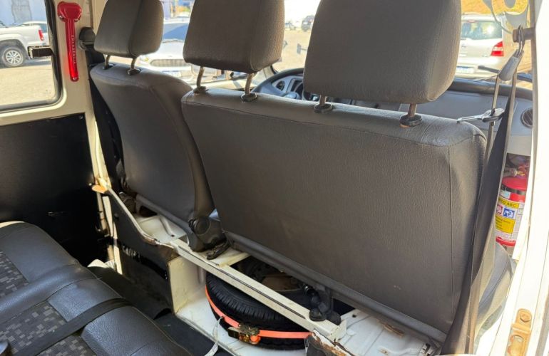 Volkswagen Kombi 1.4 Mi Std Lotacão 8v - Foto #10