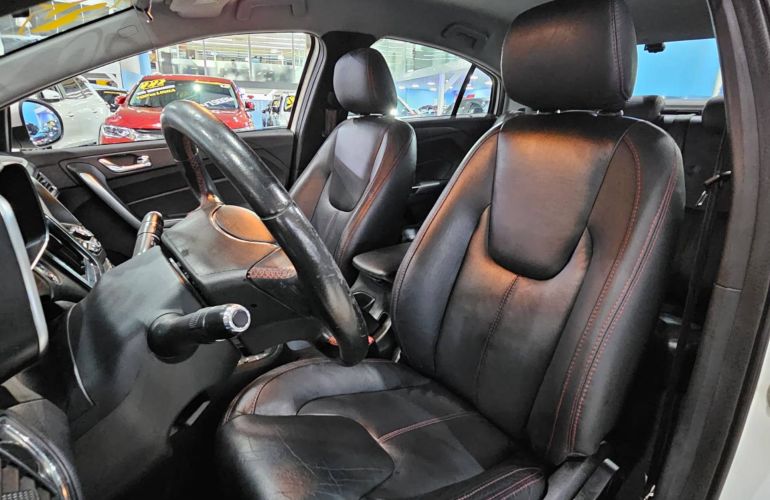 Chery Arrizo 5 1.5 VVT Turbo Rx - Foto #2