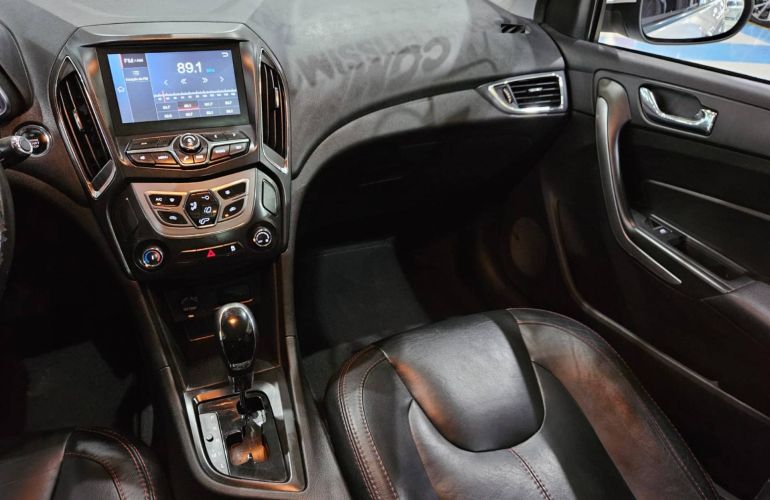 Chery Arrizo 5 1.5 VVT Turbo Rx - Foto #8