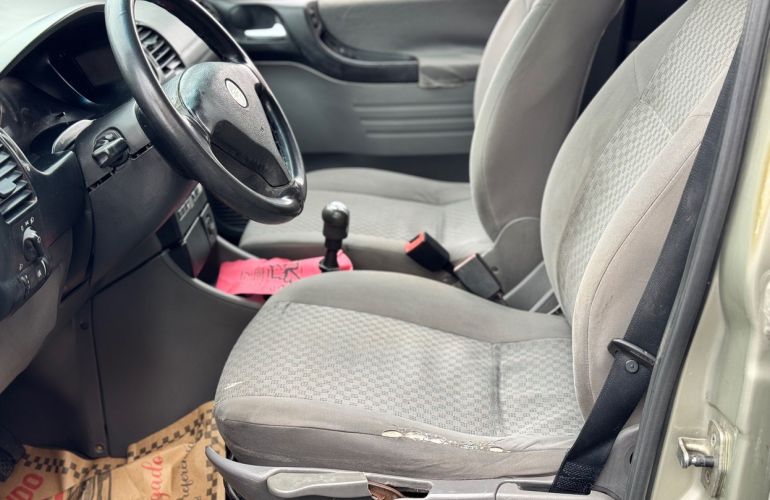 Chevrolet Zafira 2.0 MPFi Comfort 8v - Foto #8