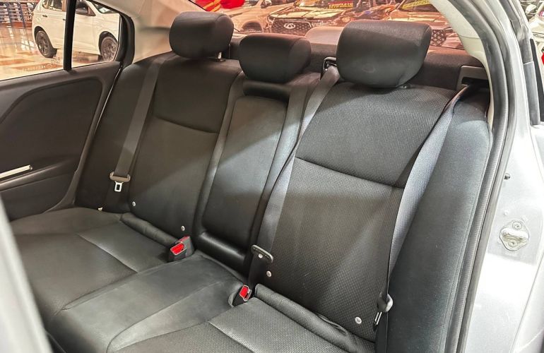 Honda City 1.5 LX 16v - Foto #6