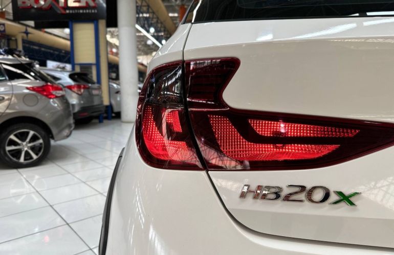 Hyundai Hb20x 1.6 16V Vision - Foto #10