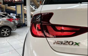 Hyundai Hb20x 1.6 16V Vision - Foto #10