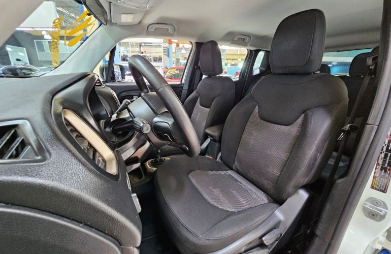 Jeep Renegade 1.8 16V Sport - Foto #2