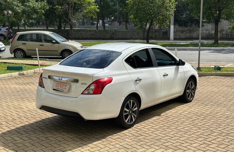 Nissan Versa 1.6 16V SL - Foto #2