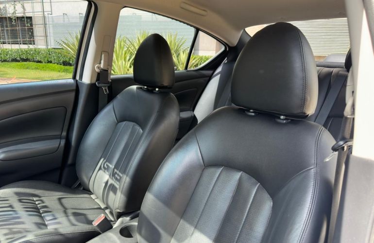 Nissan Versa 1.6 16V SL - Foto #6