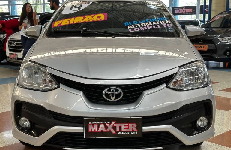 Toyota Etios 1.5 Xls Sedan 16v - Foto #2