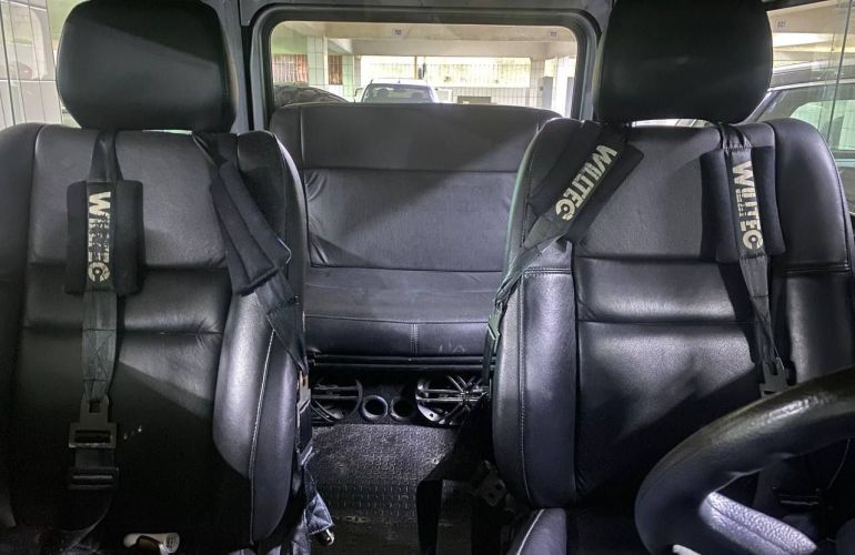 Toyota Bandeirante Jipe OJ50LV 4x4 4.0 (teto rígido) - Foto #4