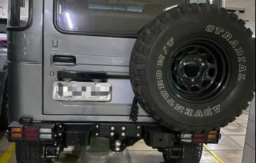 Toyota Bandeirante Jipe OJ50LV 4x4 4.0 (teto rígido) - Foto #7