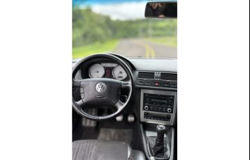 Volkswagen Golf  Sportline 1.6 VHT Total (Flex) - Foto #8