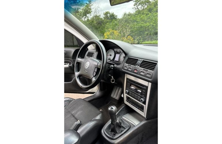 Volkswagen Golf  Sportline 1.6 VHT Total (Flex) - Foto #9