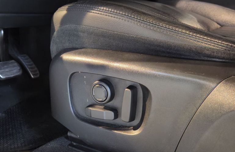 Land Rover Range Rover Evoque 2.0 P250 R-dynamic SE Awd - Foto #7