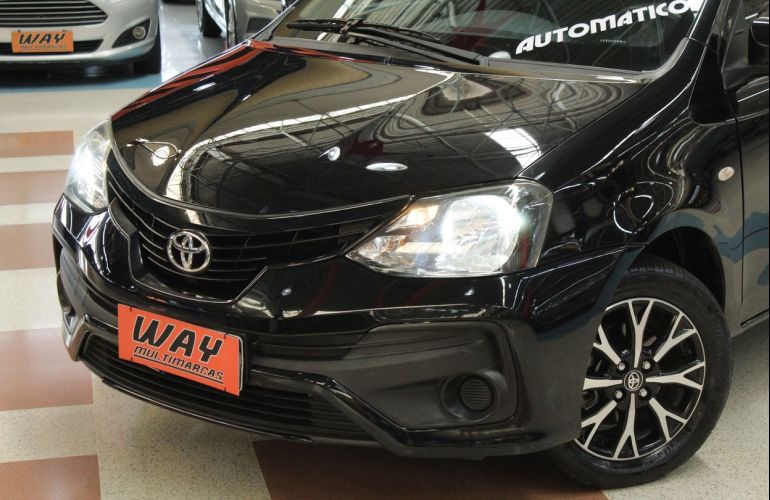 Toyota Etios 1.3 X 16v - Foto #5