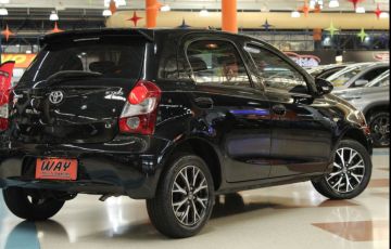 Toyota Etios 1.3 X 16v - Foto #6