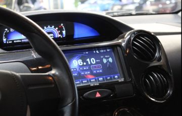 Toyota Etios 1.3 X 16v - Foto #9