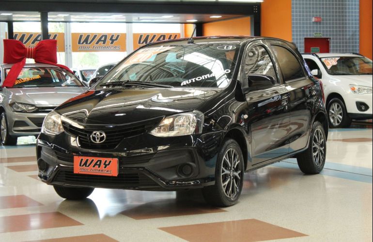 Toyota Etios 1.3 X 16v - Foto #10