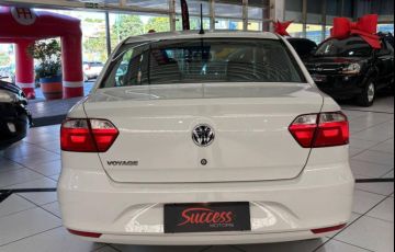 Volkswagen Voyage 1.0 12v MPi Totalflex - Foto #7