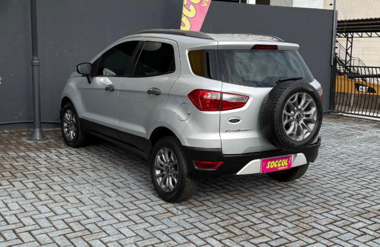 Ford Ecosport Freestyle 1.6 (Flex) - Foto #6