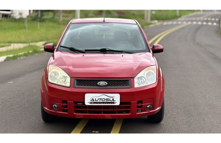 Ford Fiesta Sedan 1.0 - Foto #2