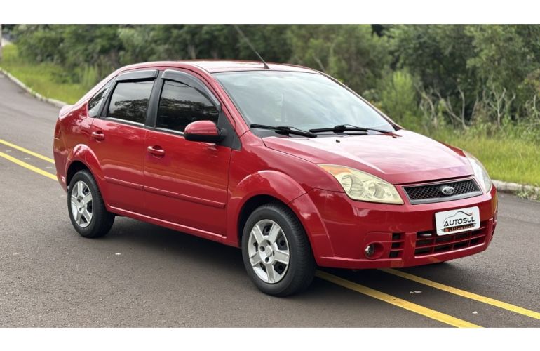 Ford Fiesta Sedan 1.0 - Foto #3