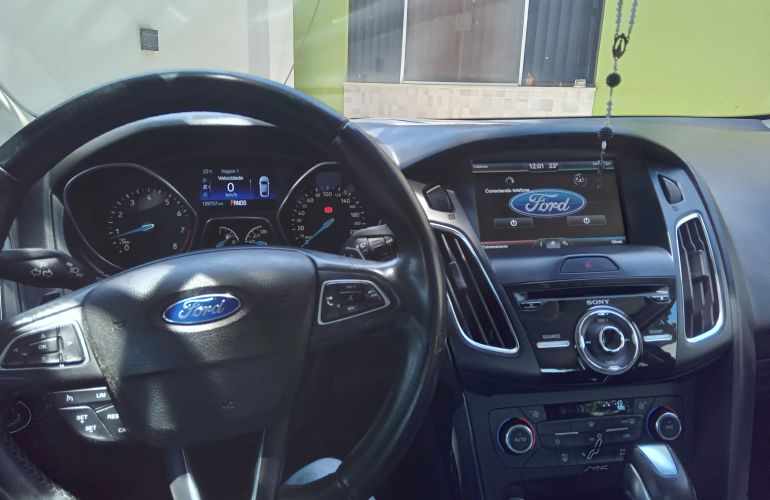Ford Focus Sedan Titanium 2.0 PowerShift - Foto #5