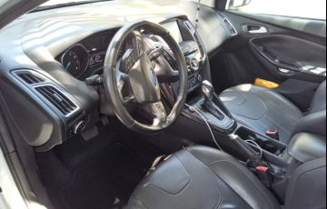 Ford Focus Sedan Titanium 2.0 PowerShift - Foto #6