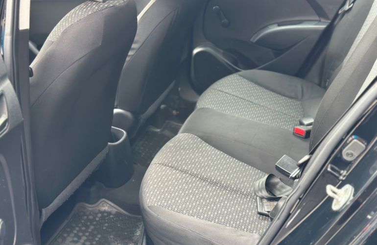 Hyundai Hb20 1.0 Unique 12v - Foto #6