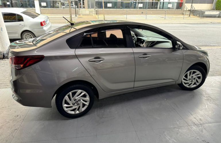 Hyundai HB20S 1.0 Comfort Plus - Foto #3