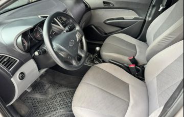 Hyundai HB20S 1.0 Comfort Plus - Foto #5