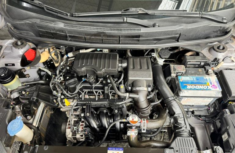 Hyundai HB20S 1.0 Comfort Plus - Foto #9