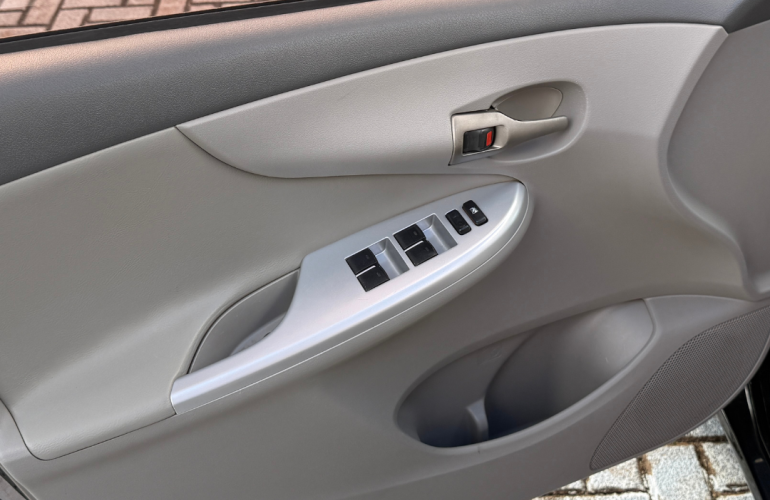 Toyota Corolla 2.0 XEi - Foto #7