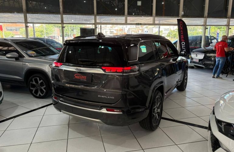 Jeep Commander 1.3 T270 Turbo Overland - Foto #2