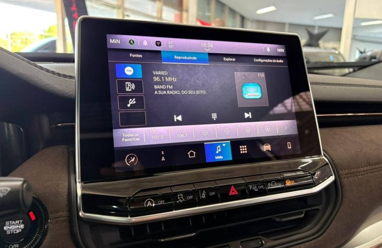 Jeep Commander 1.3 T270 Turbo Overland - Foto #10