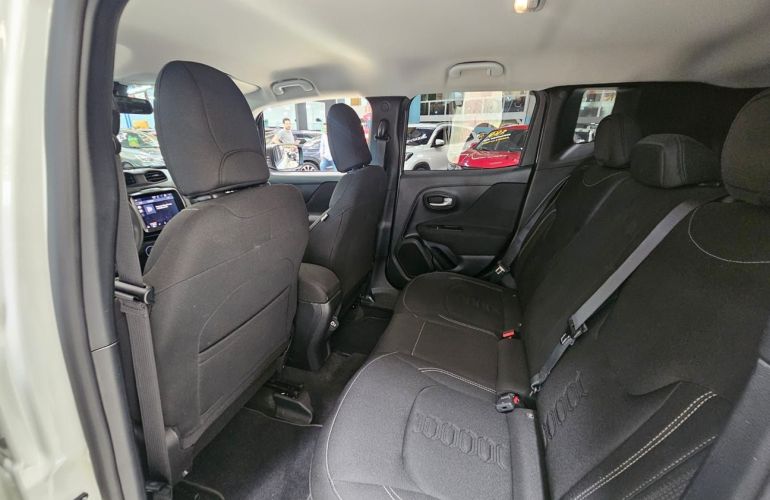 Jeep Renegade 1.3 T270 Turbo Sport Altitude - Foto #8